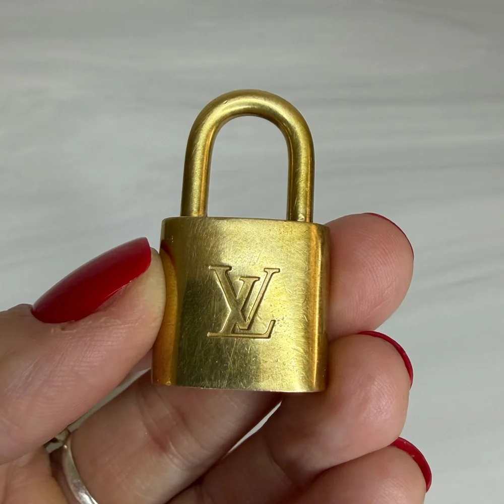 Louis Vuitton Brass Padlock / Lock Charm – NO KEY - Picture 6 of 6